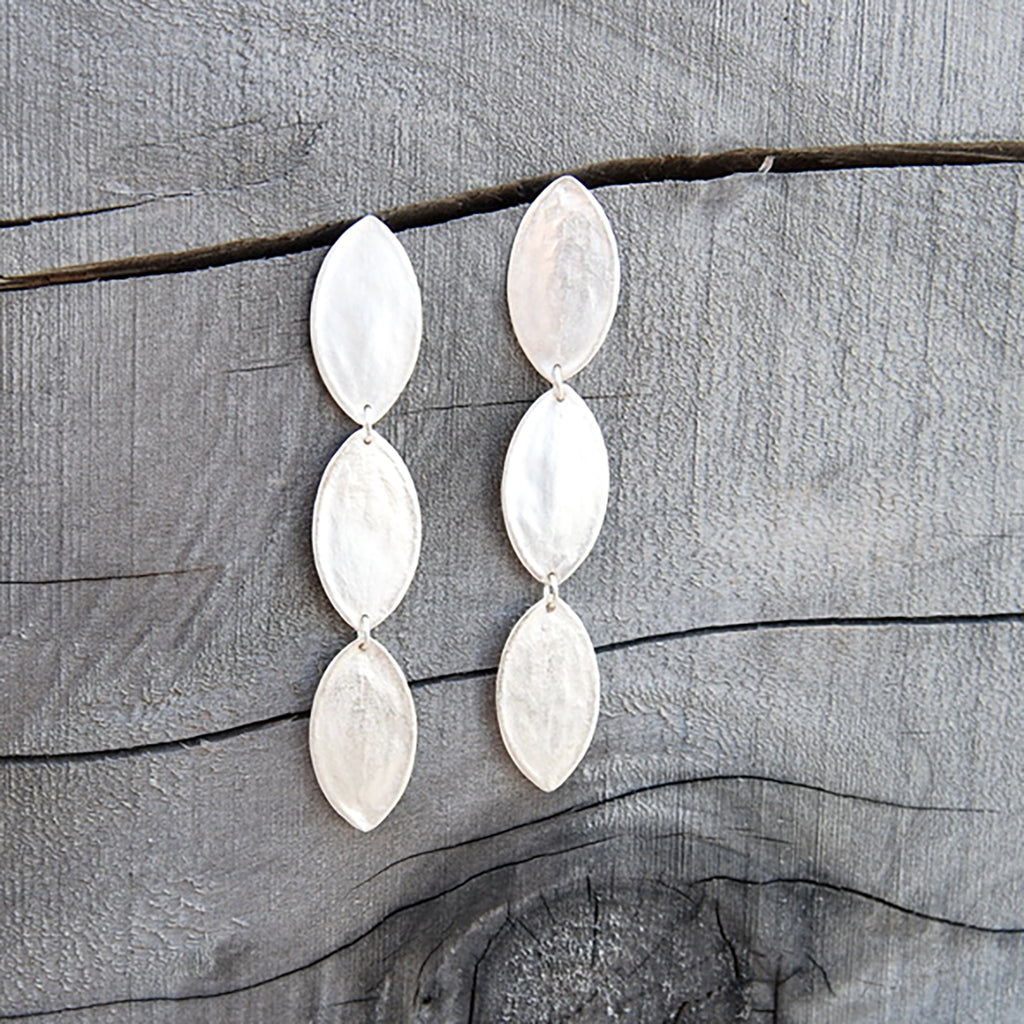 3-tiered Silver Leaves Earrings