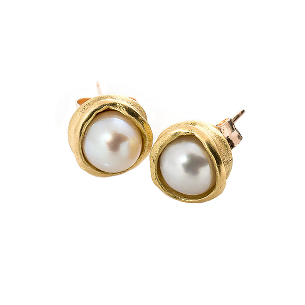 18k Gold Water Droplet Studs With White Pearls